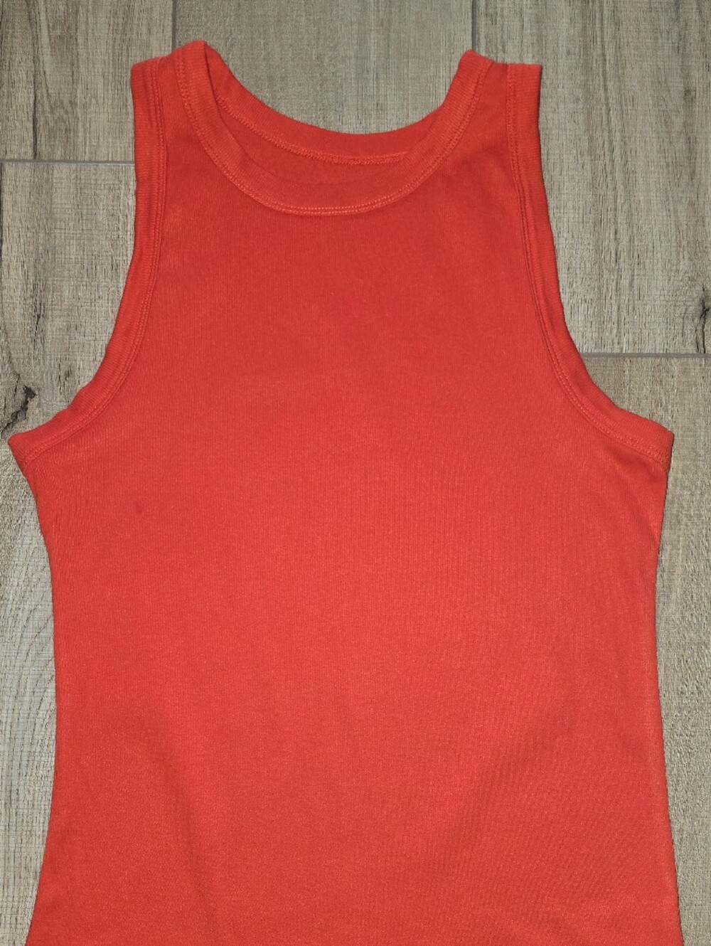 Mulriple Sleeveless Tank Top